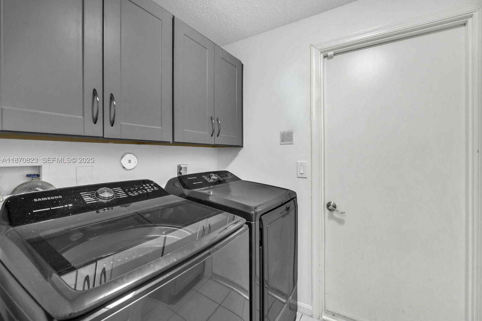 Silver Lakes Emerald Sound - Residential