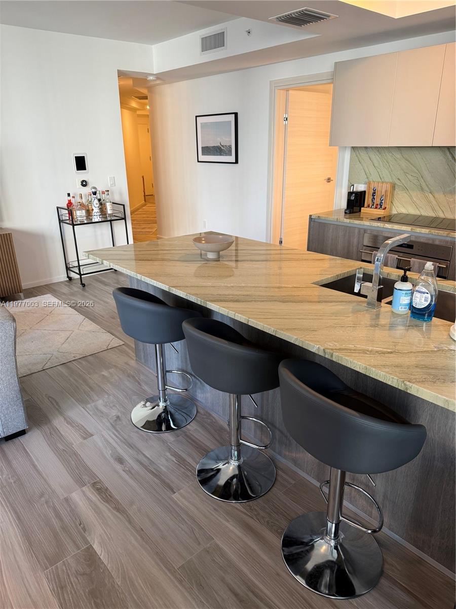 SLS LUX - Residential Lease