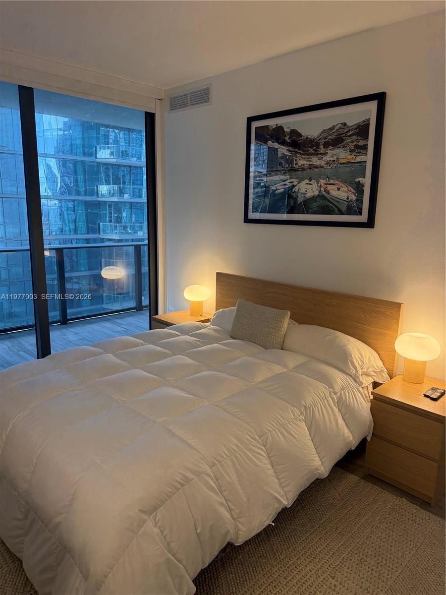 SLS LUX - Residential Lease