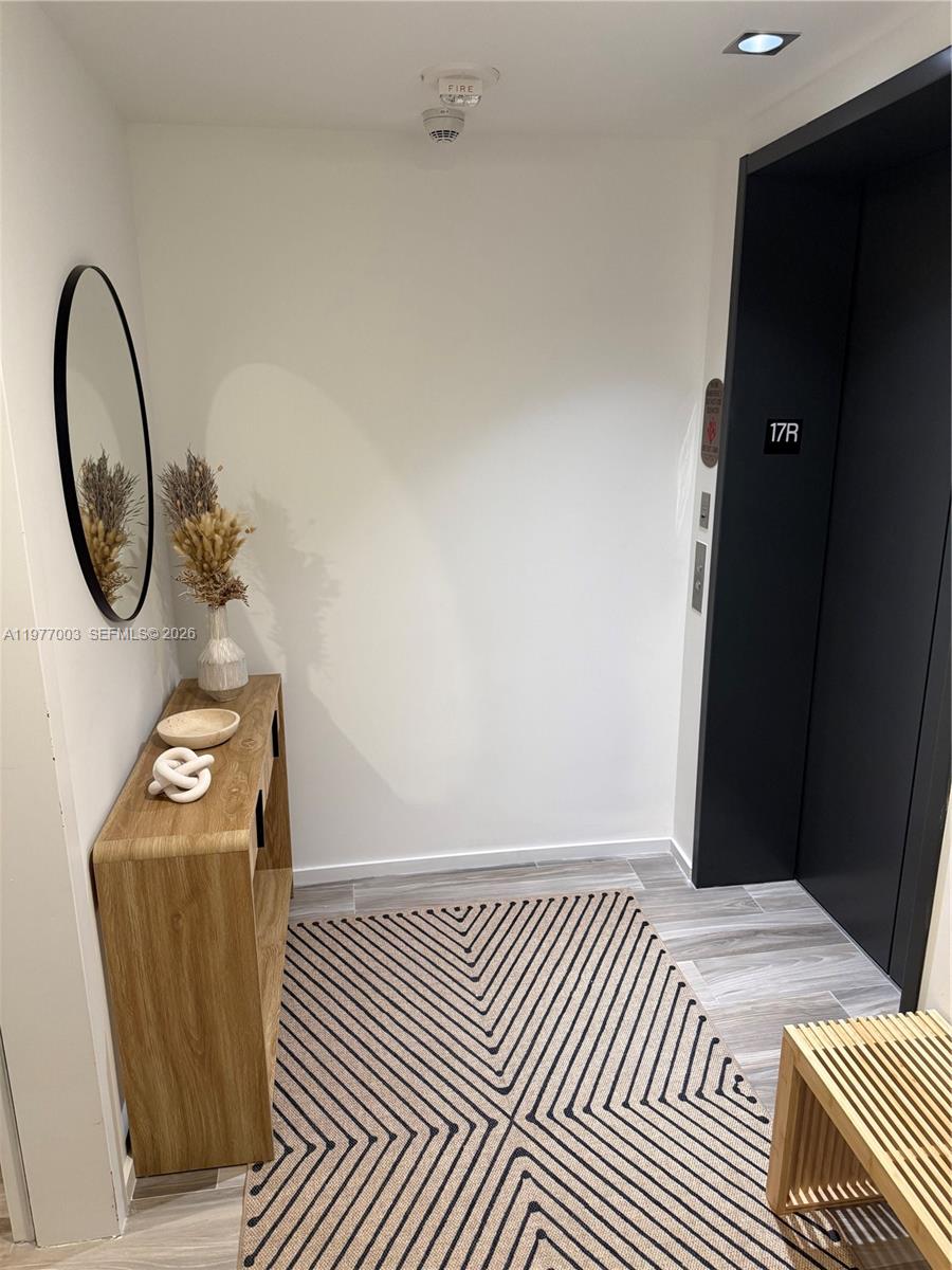 SLS LUX - Residential Lease