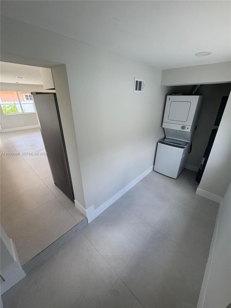 PINEWOOD PARK EXTENSION - Residential Income