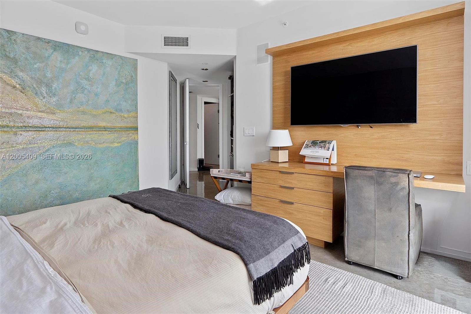 THE GRAND VENETIAN CONDO - Residential