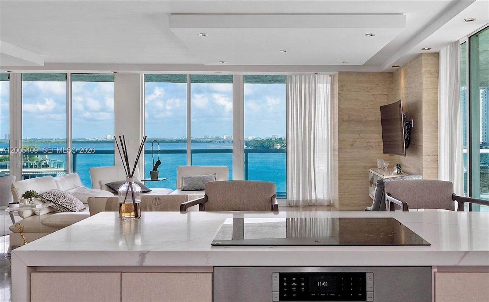 THE GRAND VENETIAN CONDO - Residential