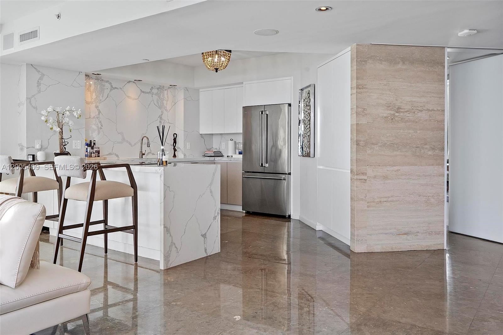 THE GRAND VENETIAN CONDO - Residential