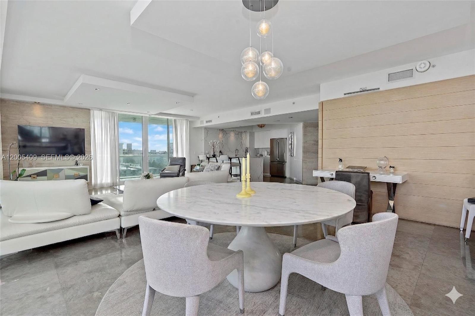 THE GRAND VENETIAN CONDO - Residential