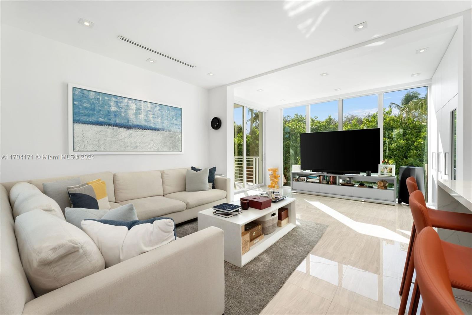 TROPICAL ISLE HOMES SUB 4 - Residential