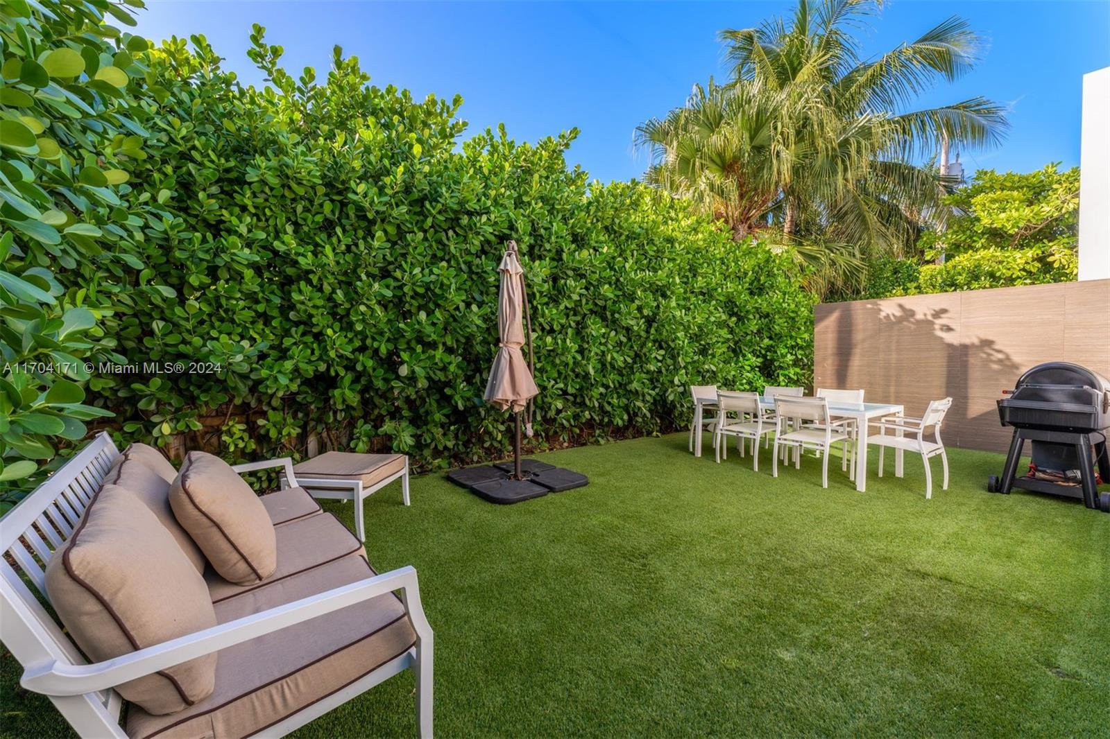 TROPICAL ISLE HOMES SUB 4 - Residential