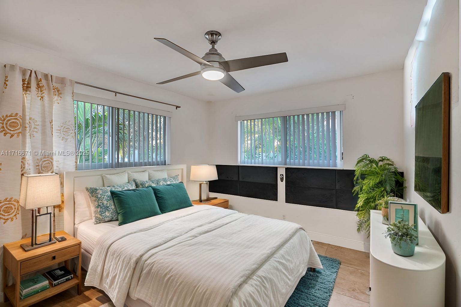 IMPERIAL POINT 2 SEC - Residential