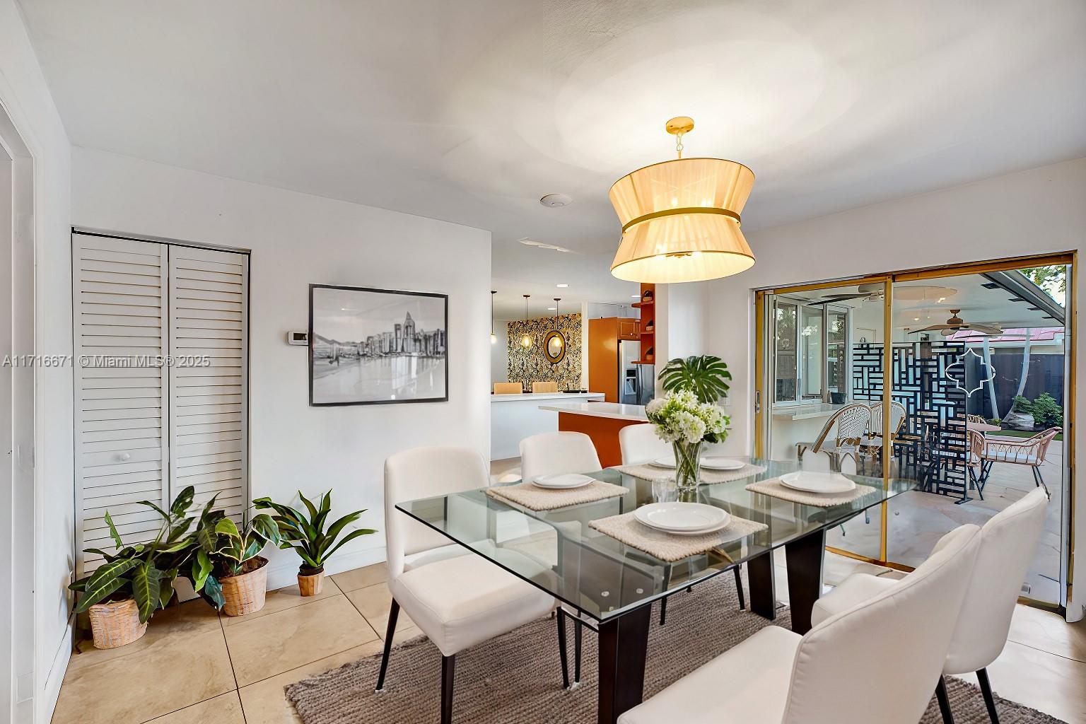 IMPERIAL POINT 2 SEC - Residential