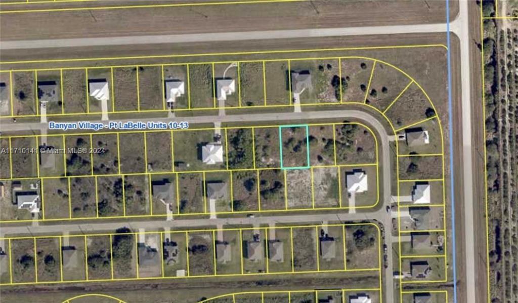 BANYAN VILLAGE - Land