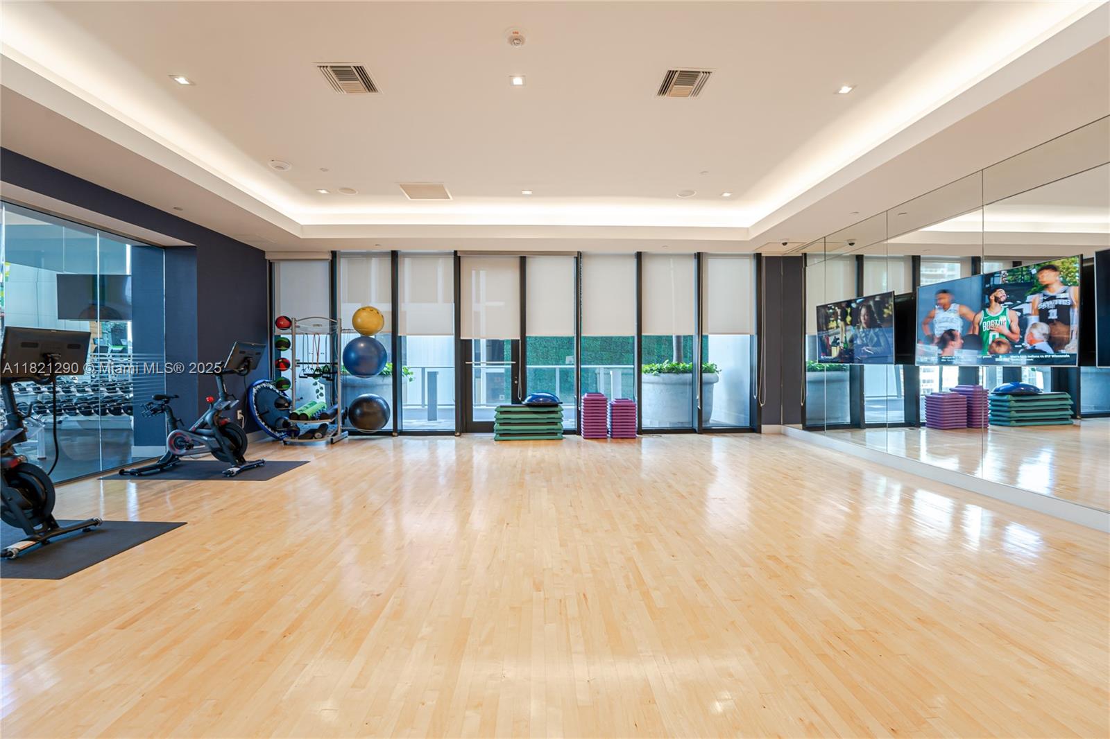 1010 BRICKELL CONDO - Residential