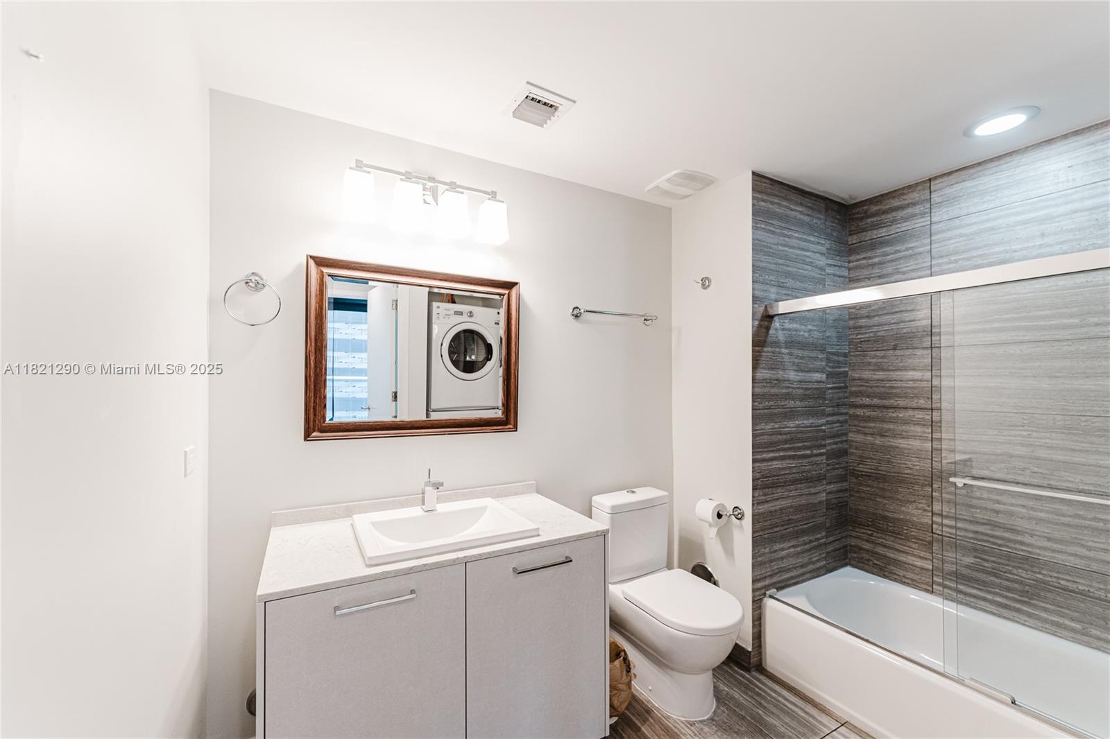 1010 BRICKELL CONDO - Residential