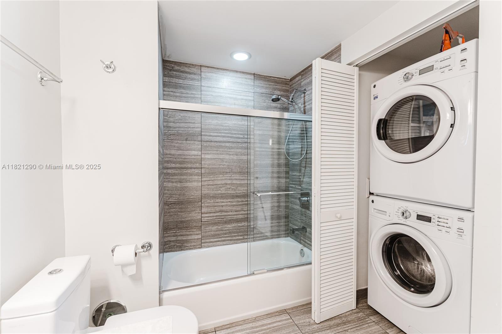 1010 BRICKELL CONDO - Residential