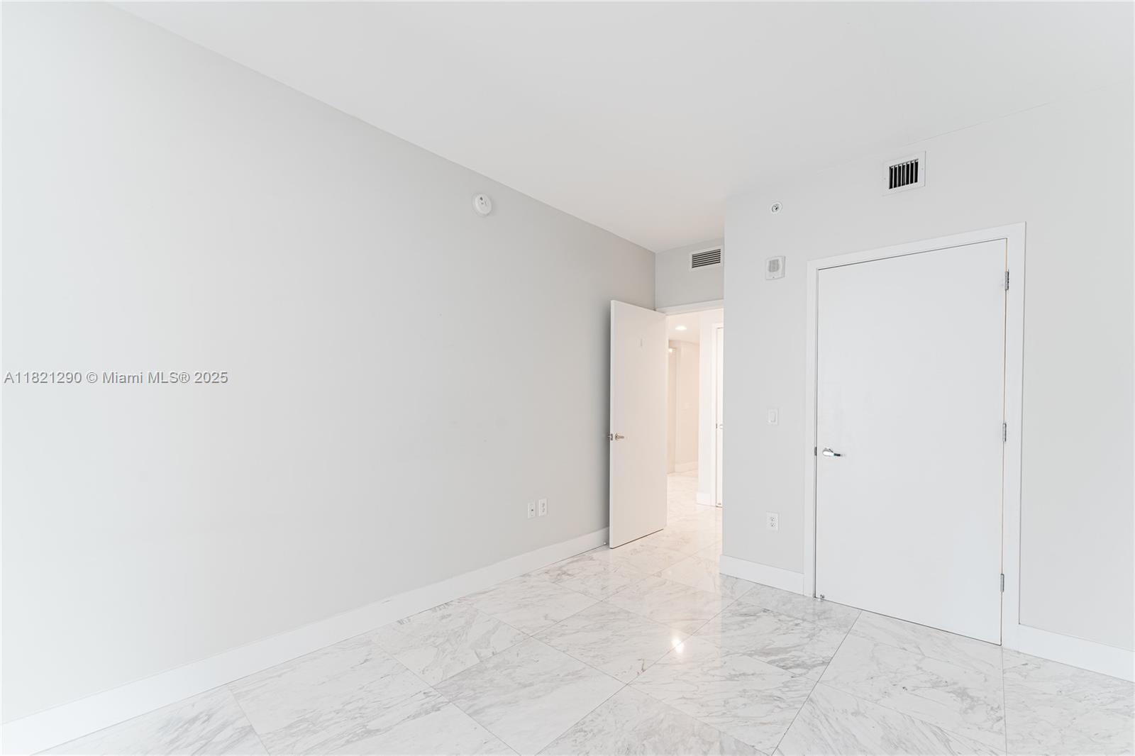 1010 BRICKELL CONDO - Residential