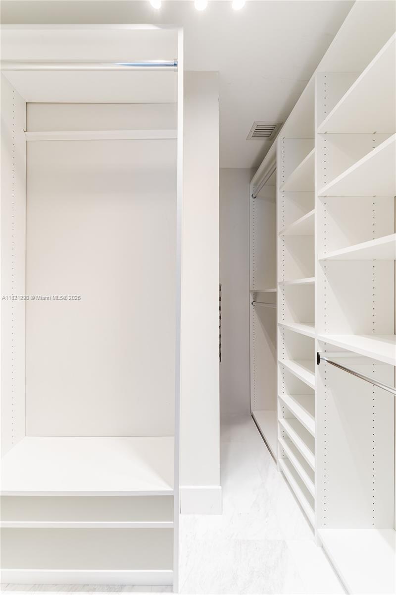 1010 BRICKELL CONDO - Residential