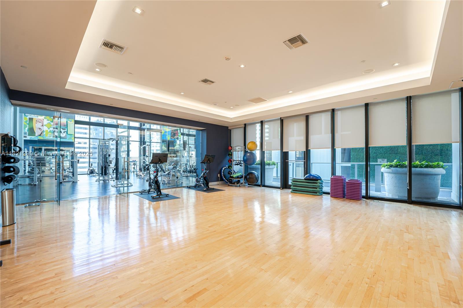 1010 BRICKELL CONDO - Residential