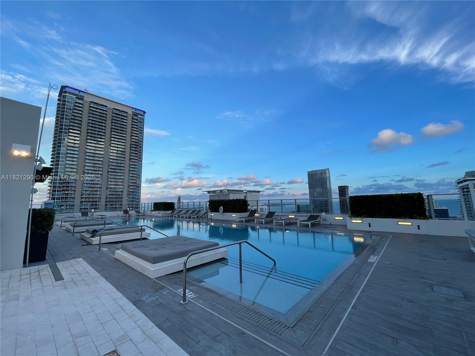 1010 BRICKELL CONDO - Residential