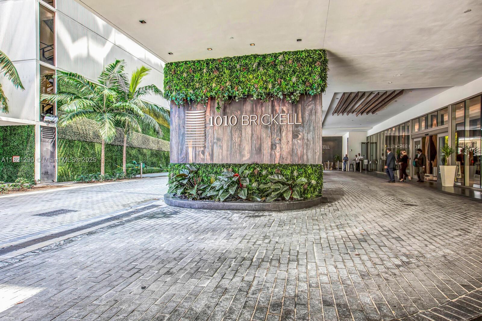 1010 BRICKELL CONDO - Residential