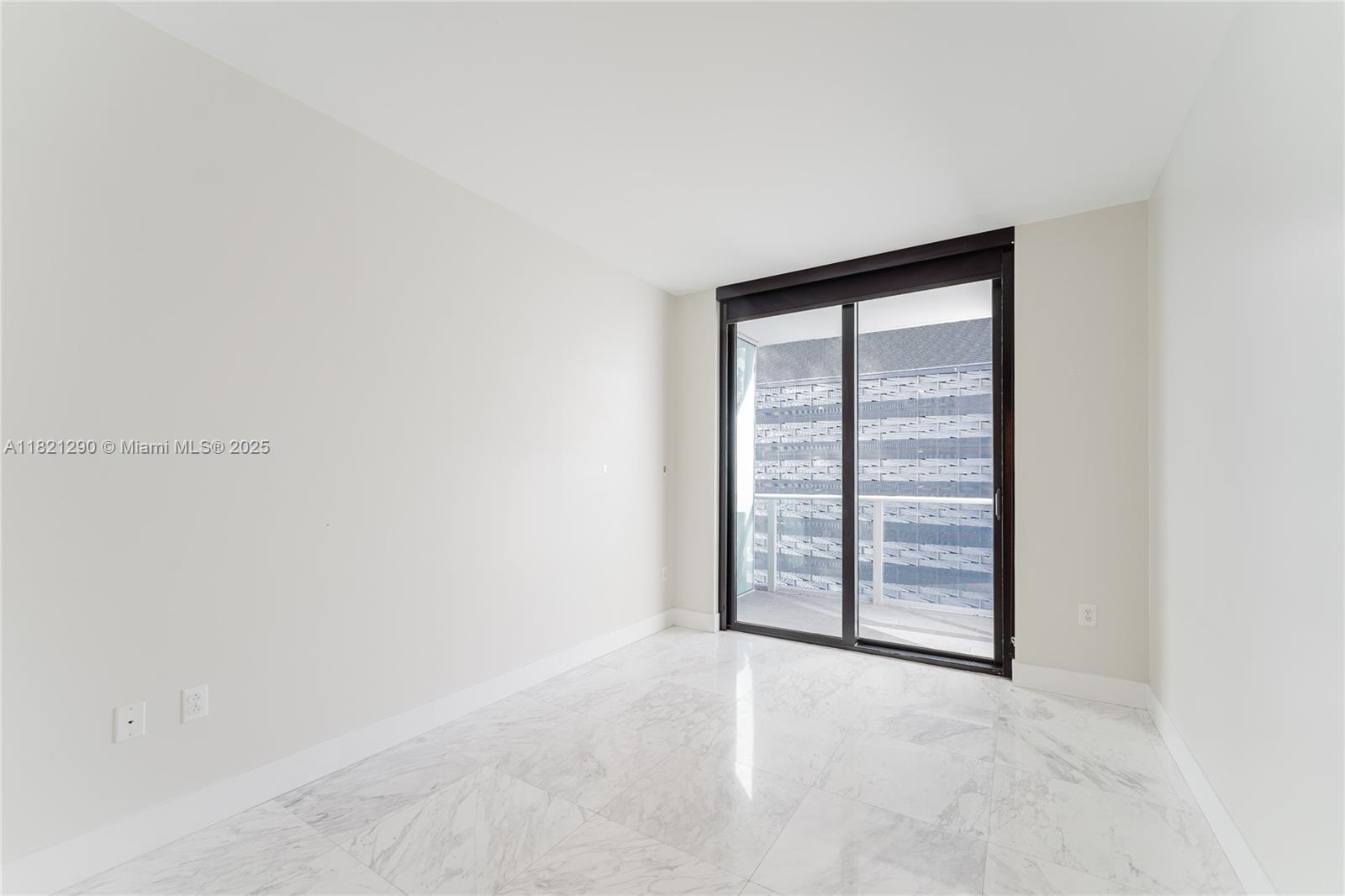 1010 BRICKELL CONDO - Residential