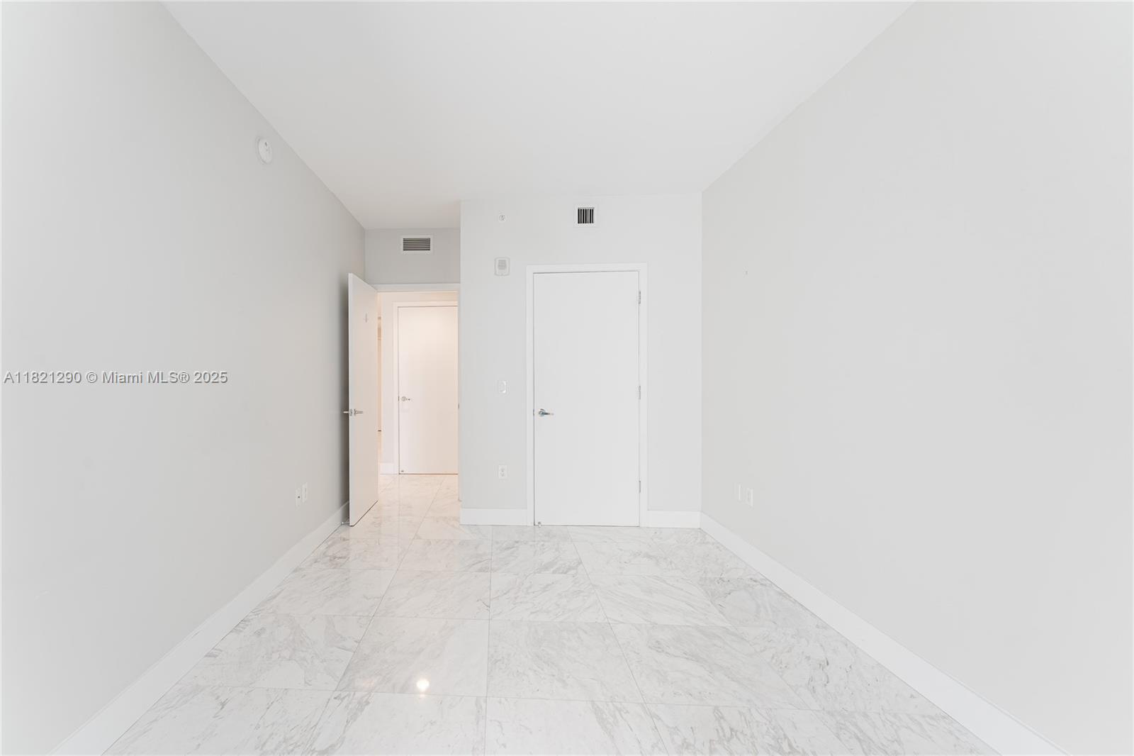 1010 BRICKELL CONDO - Residential
