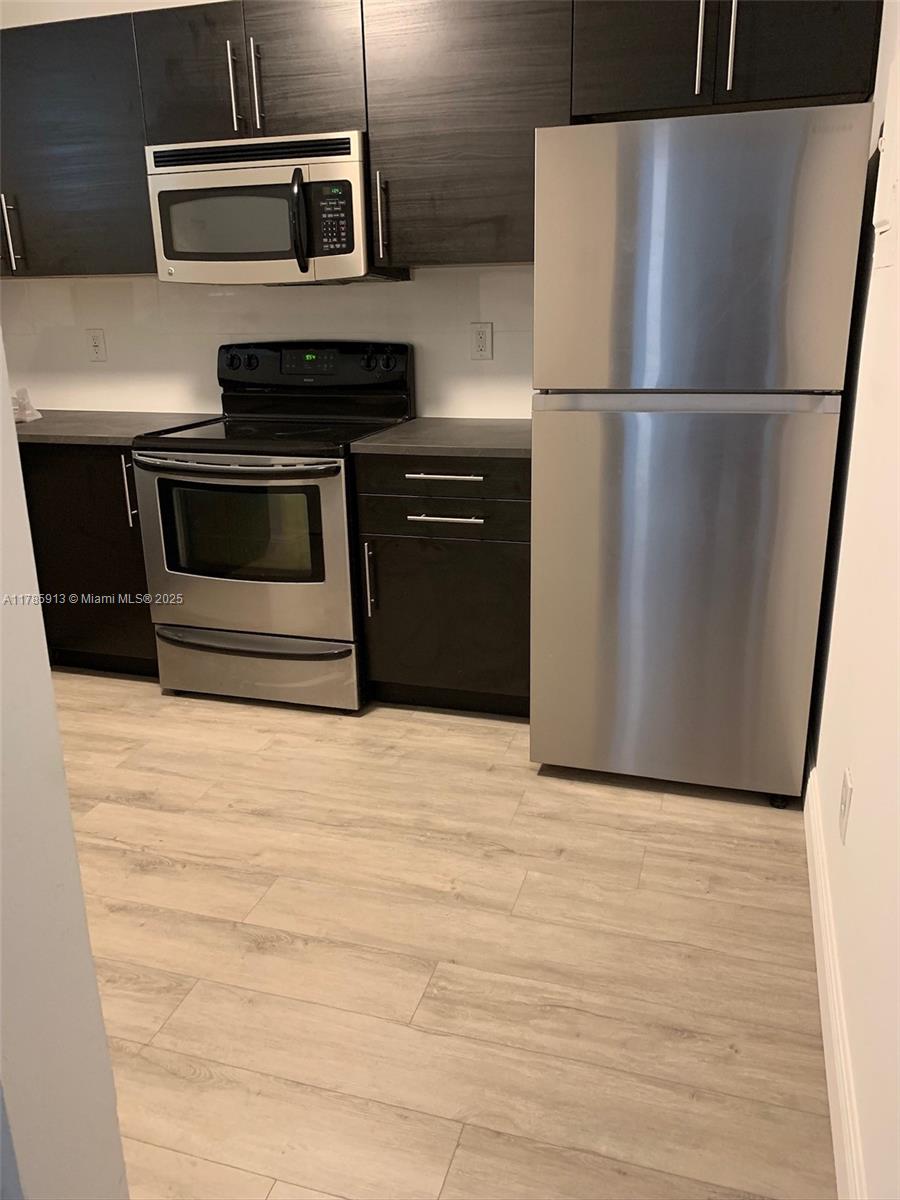 100 NW 76th Ave 105