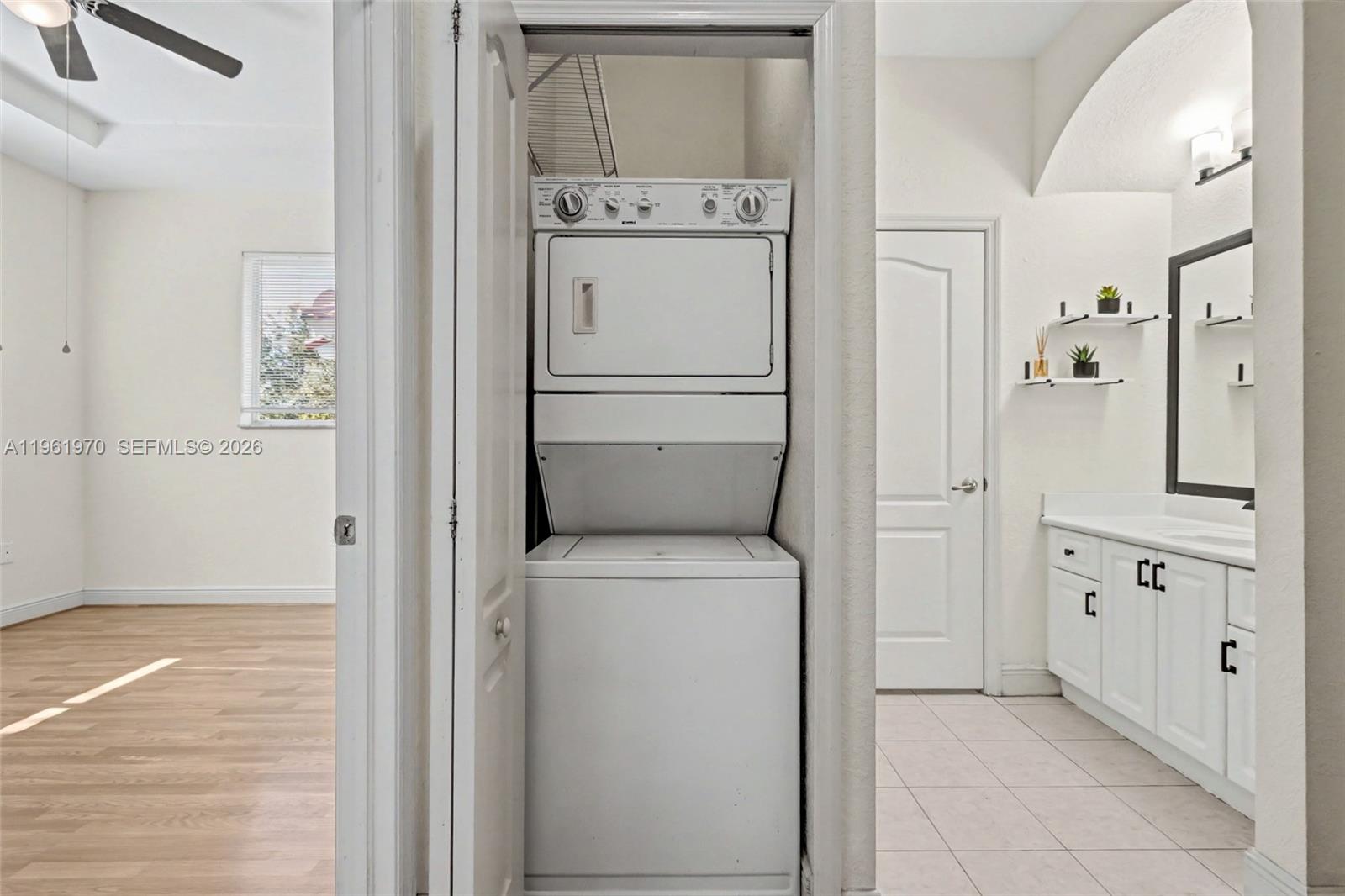 MELROSE POINT AT SANS SOU - Residential