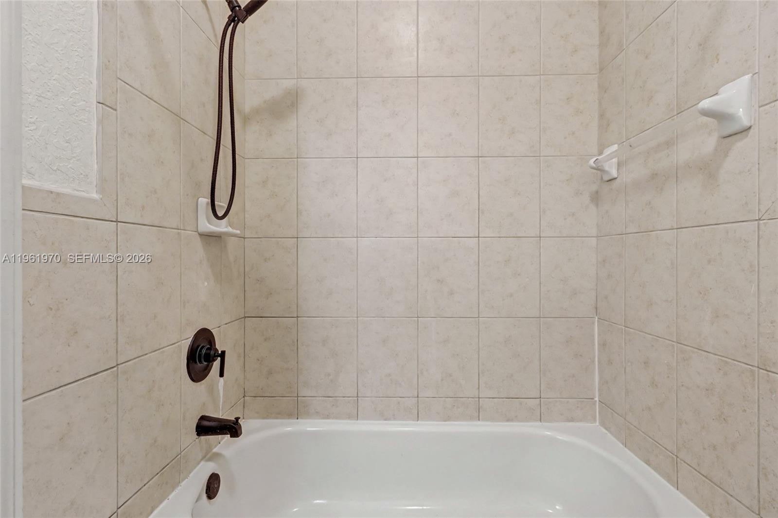 MELROSE POINT AT SANS SOU - Residential