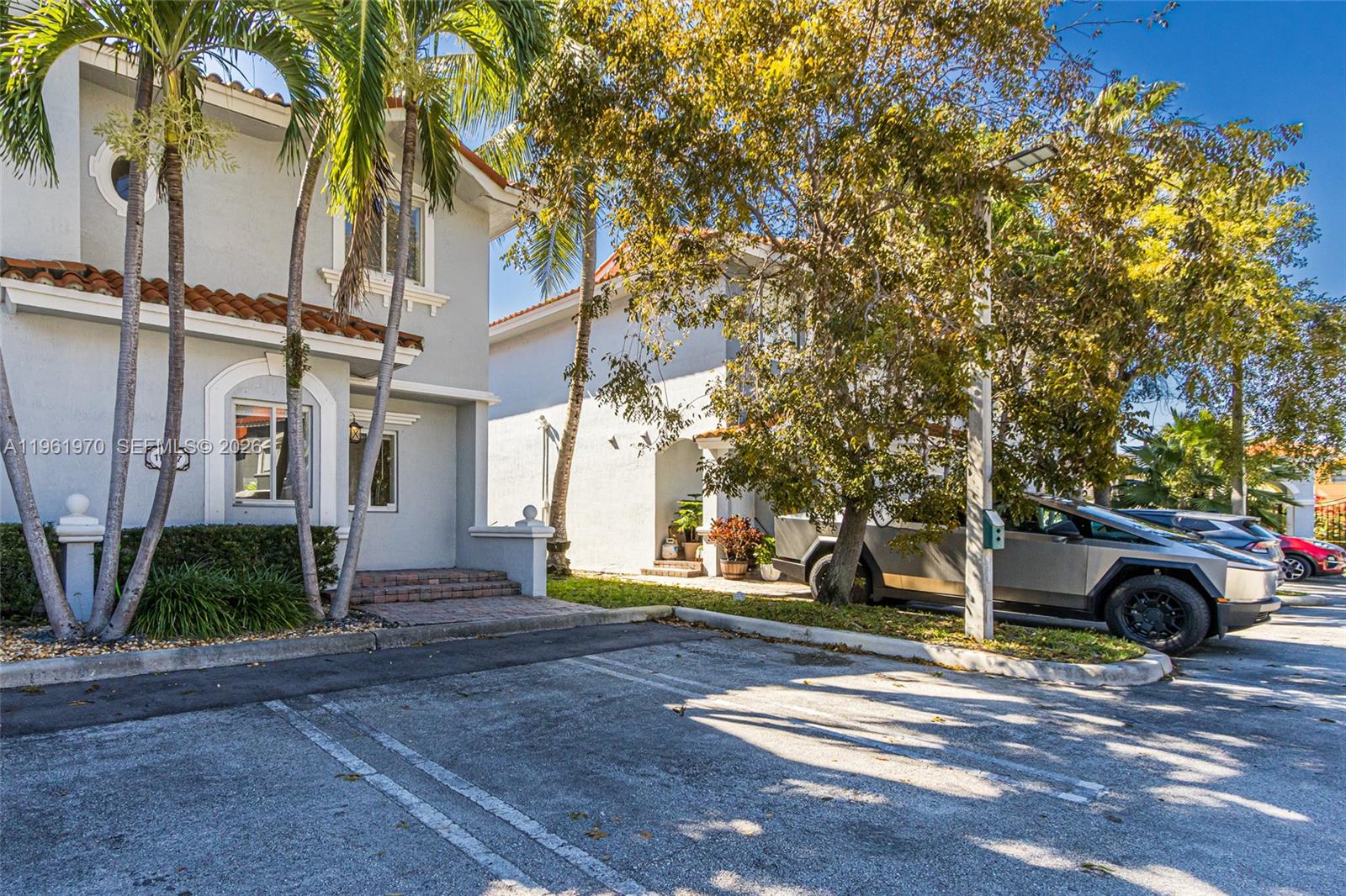 MELROSE POINT AT SANS SOU - Residential