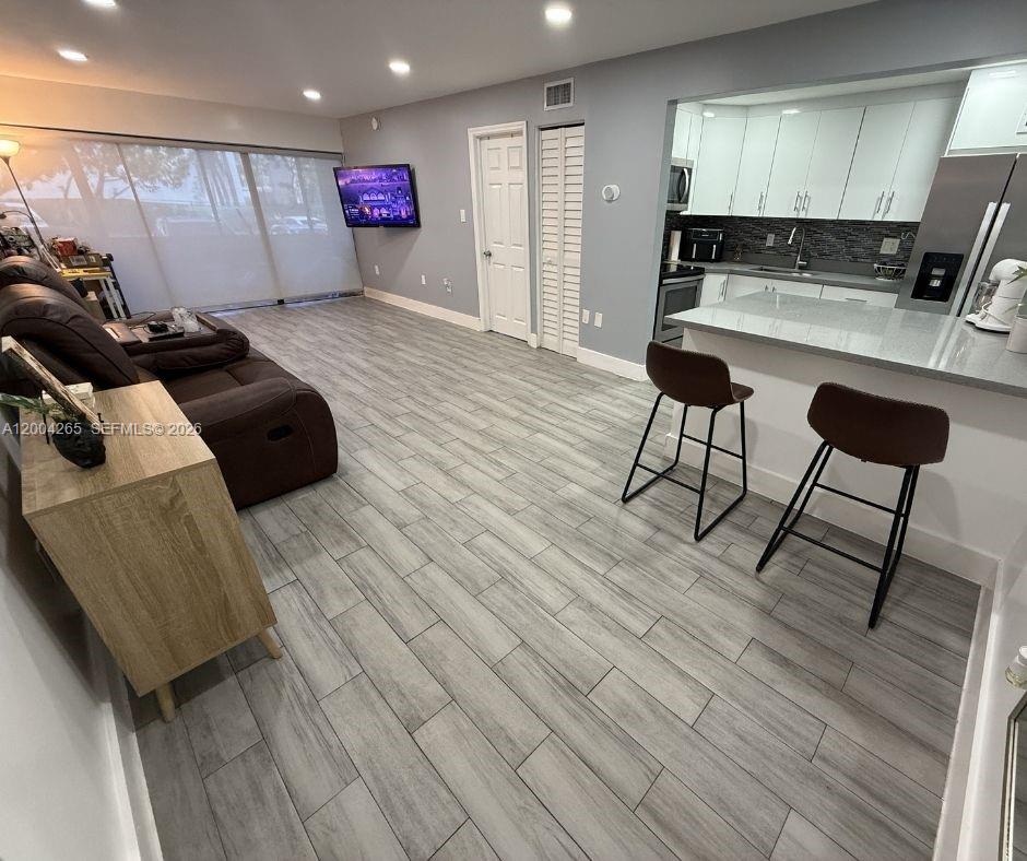 5767 Washington St F1