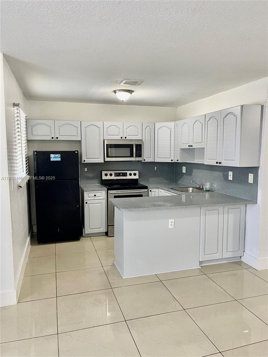 Excellent Duplex Unit, 3 Beds/2 Baths, quiet neighborhood, 2 parking spaces in front of the Unit. One year with renewal option.