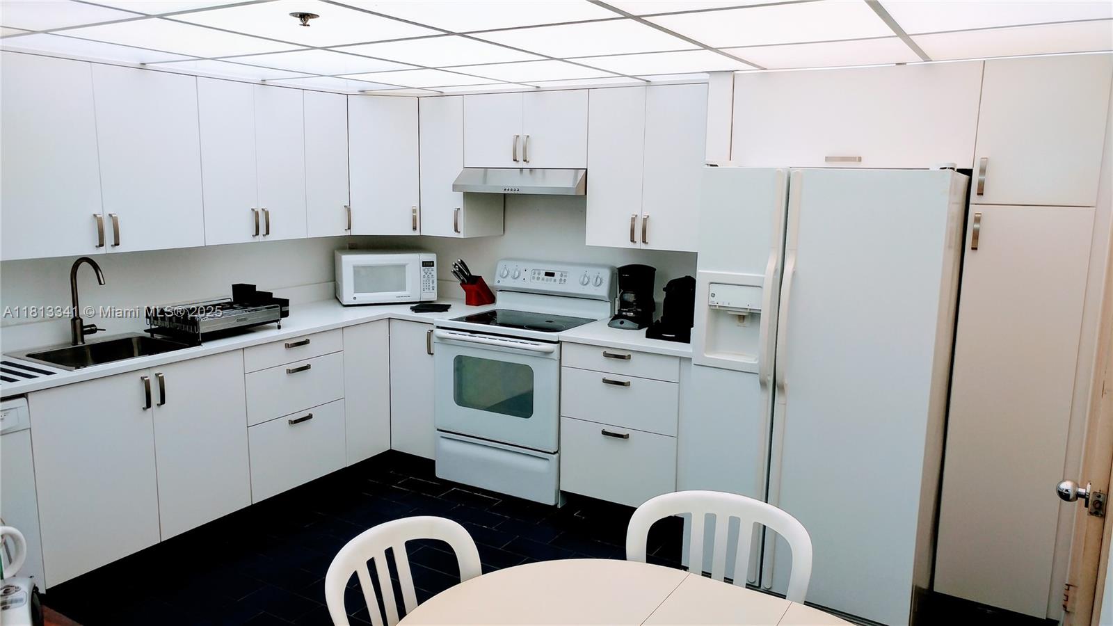 KEY COLONY NO 2 CONDO - Residential Lease