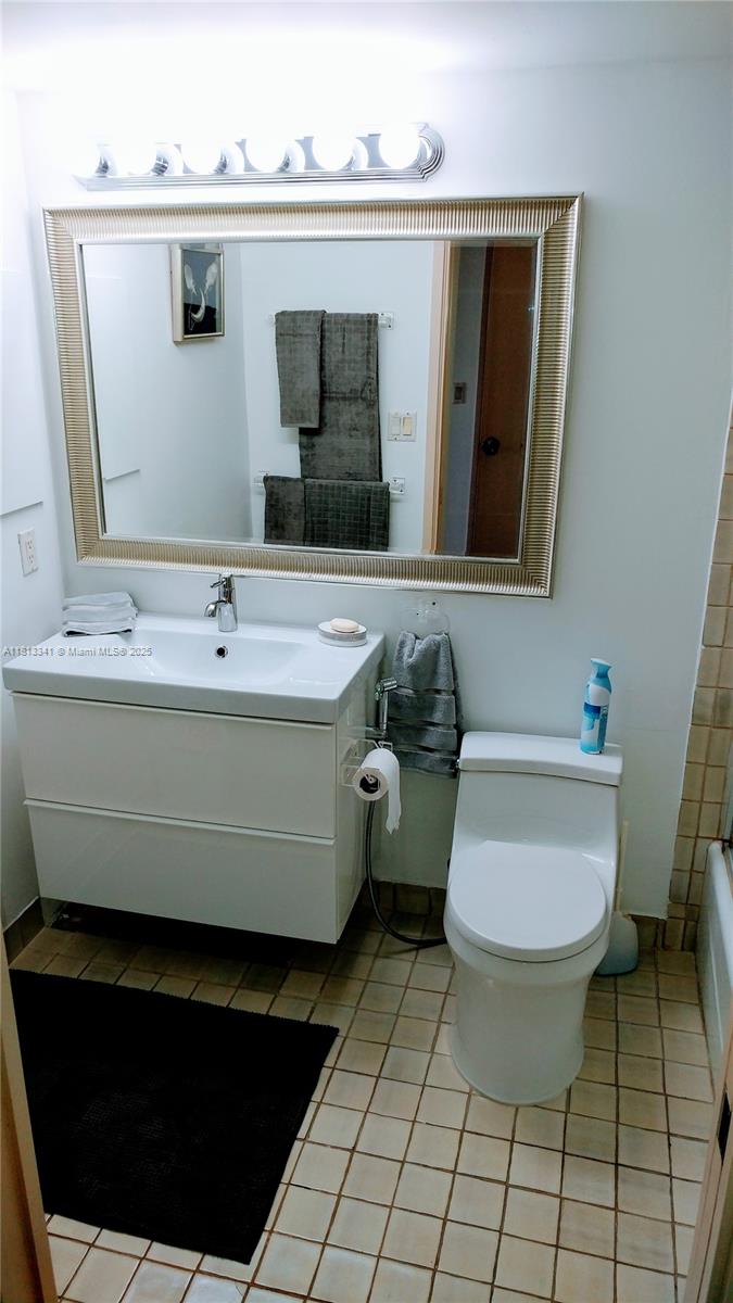 KEY COLONY NO 2 CONDO - Residential Lease