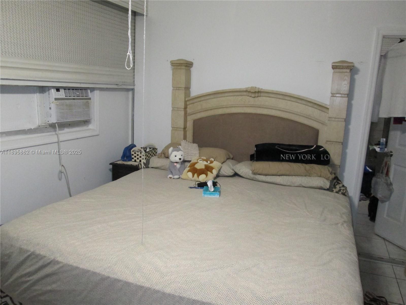 LAUDERDALE LAKES EAST GAT - Residential