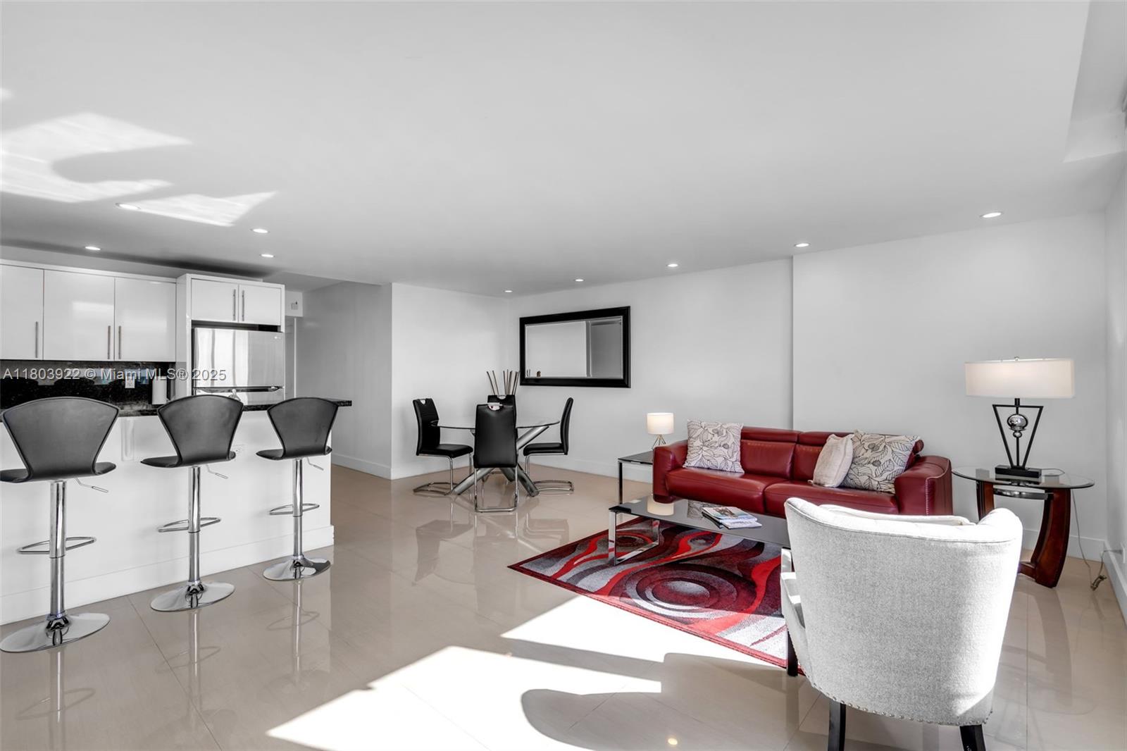 SOUTH BEACH - Residential