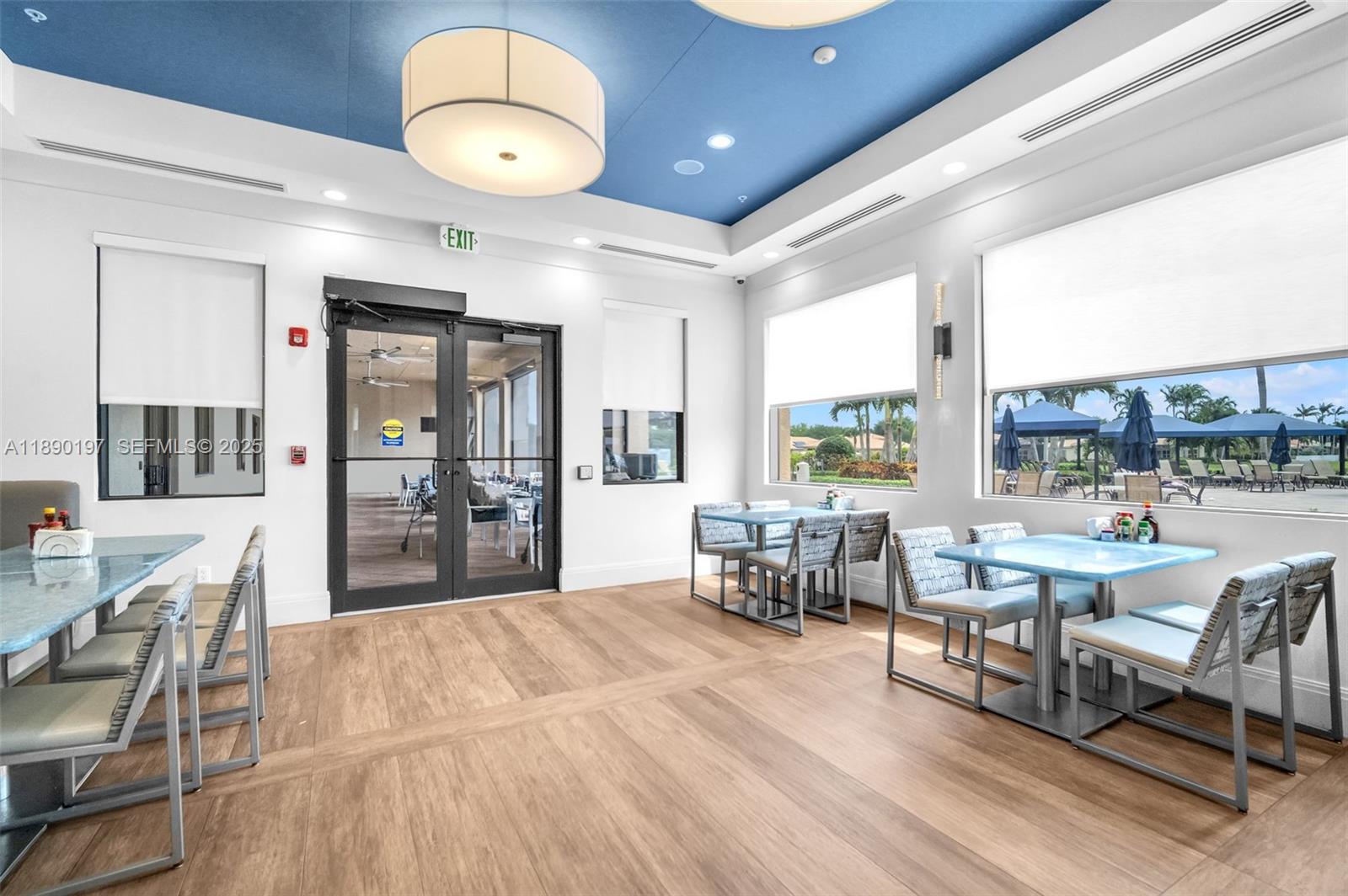 VALENCIA POINTE 3 - Residential