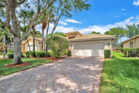 Photo of 6843 Montrose Way, Boynton Beach, FL 33437 (MLS # A11890197)
