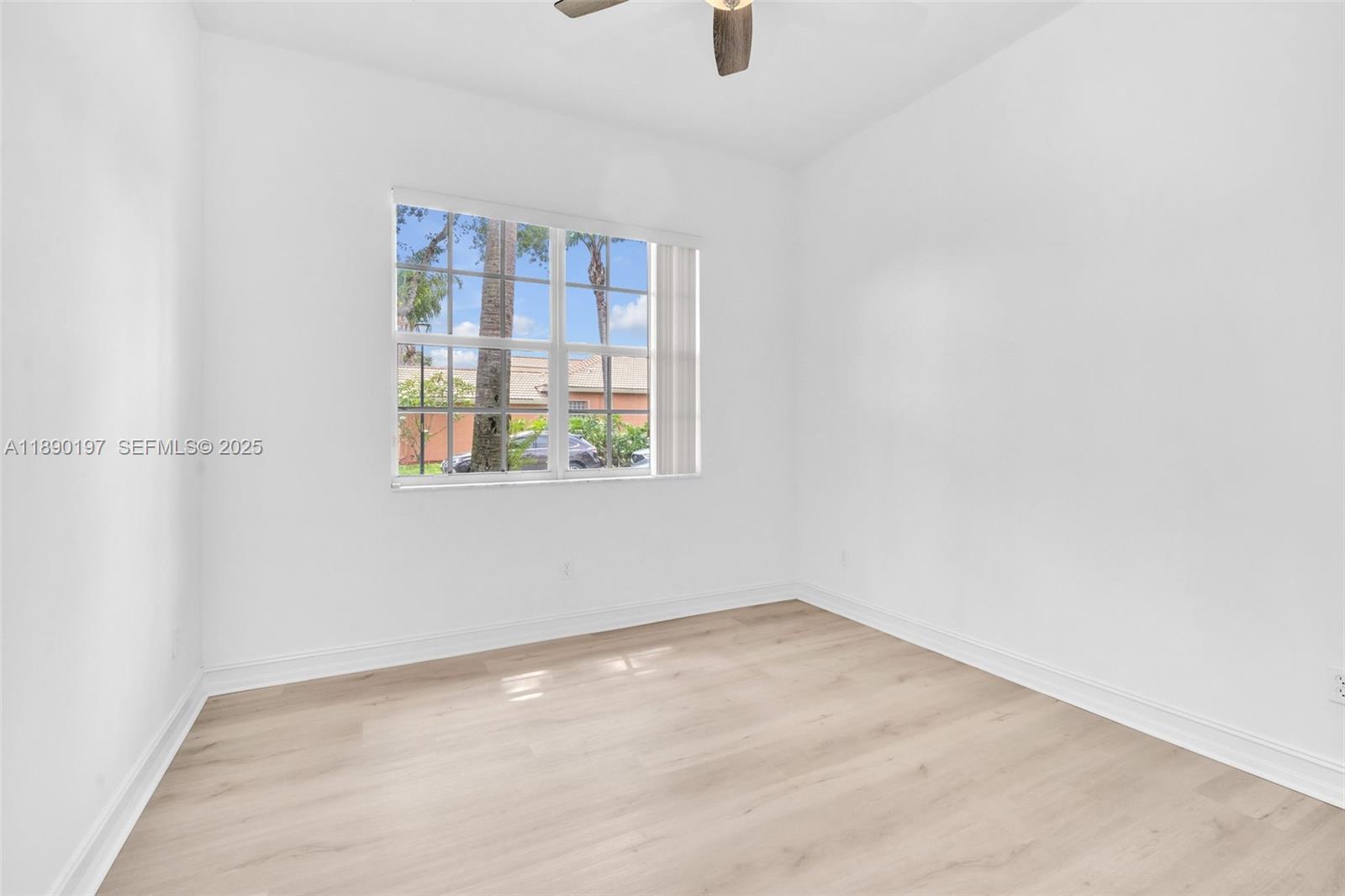 VALENCIA POINTE 3 - Residential