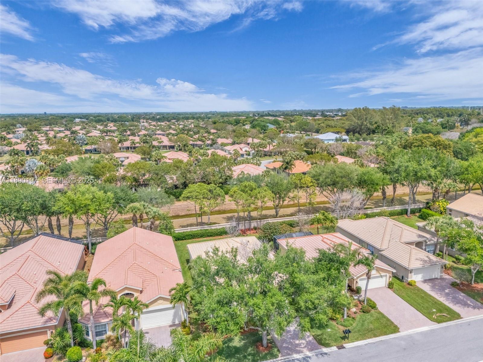 VALENCIA POINTE 3 - Residential