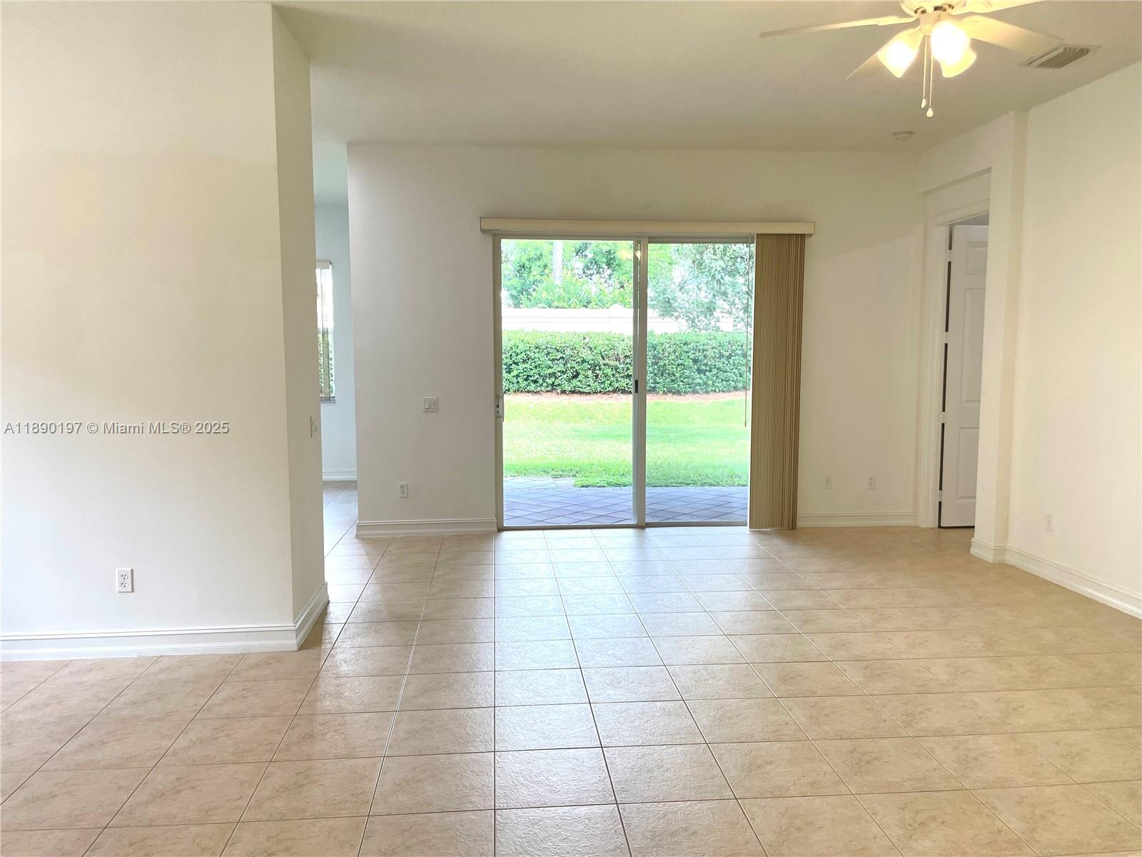 VALENCIA POINTE 3 - Residential