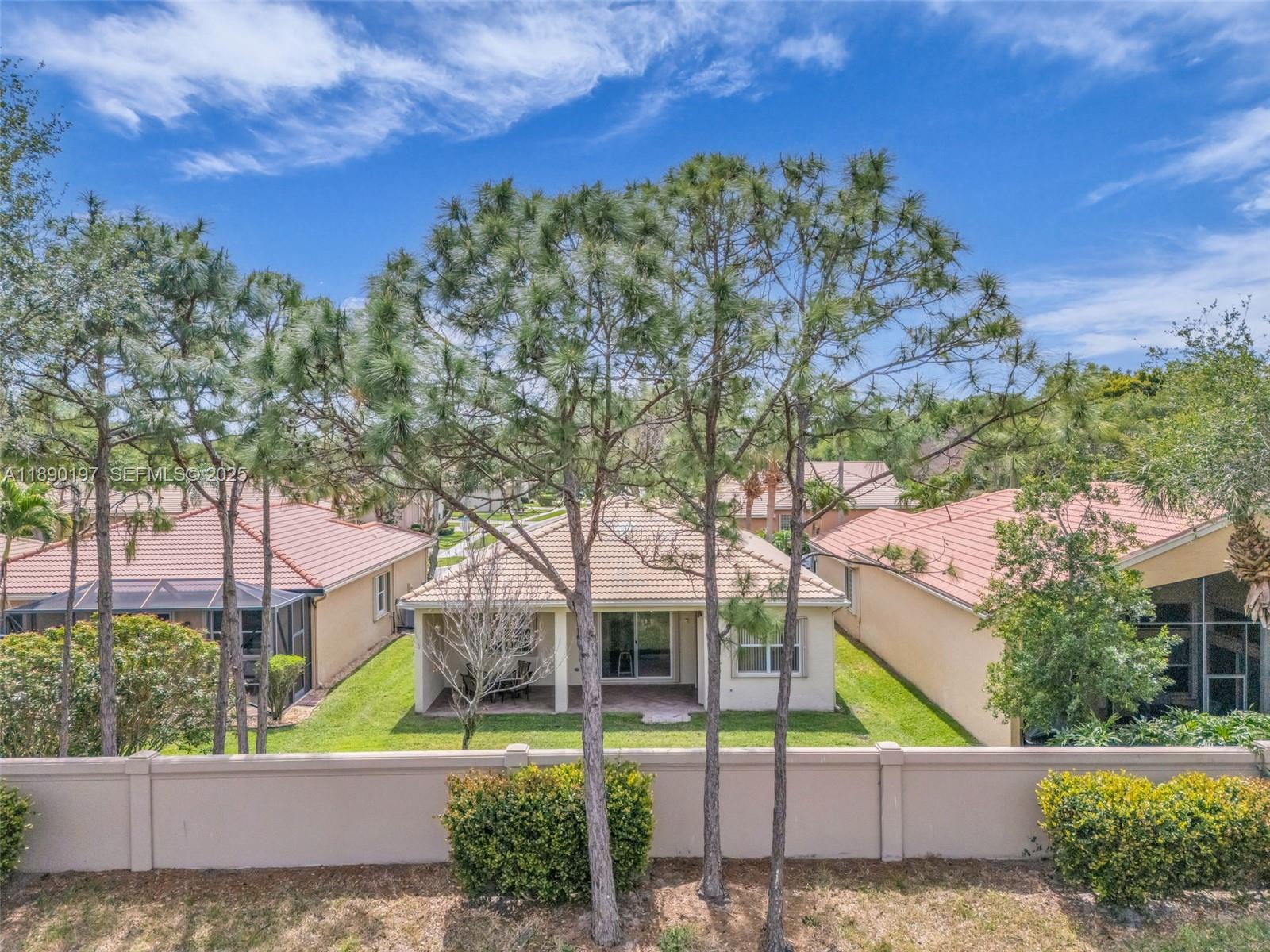 VALENCIA POINTE 3 - Residential