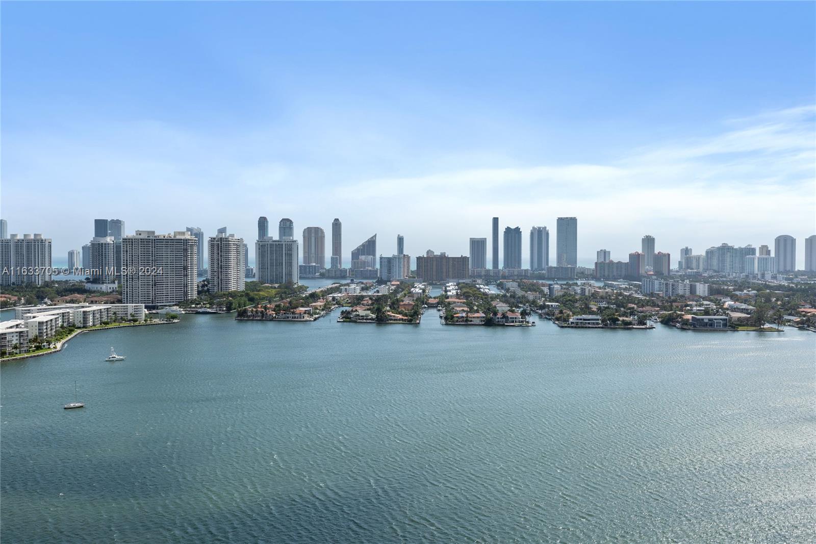 View photos, virtual tours, details... 17301 Biscayne Blvd LPH 09