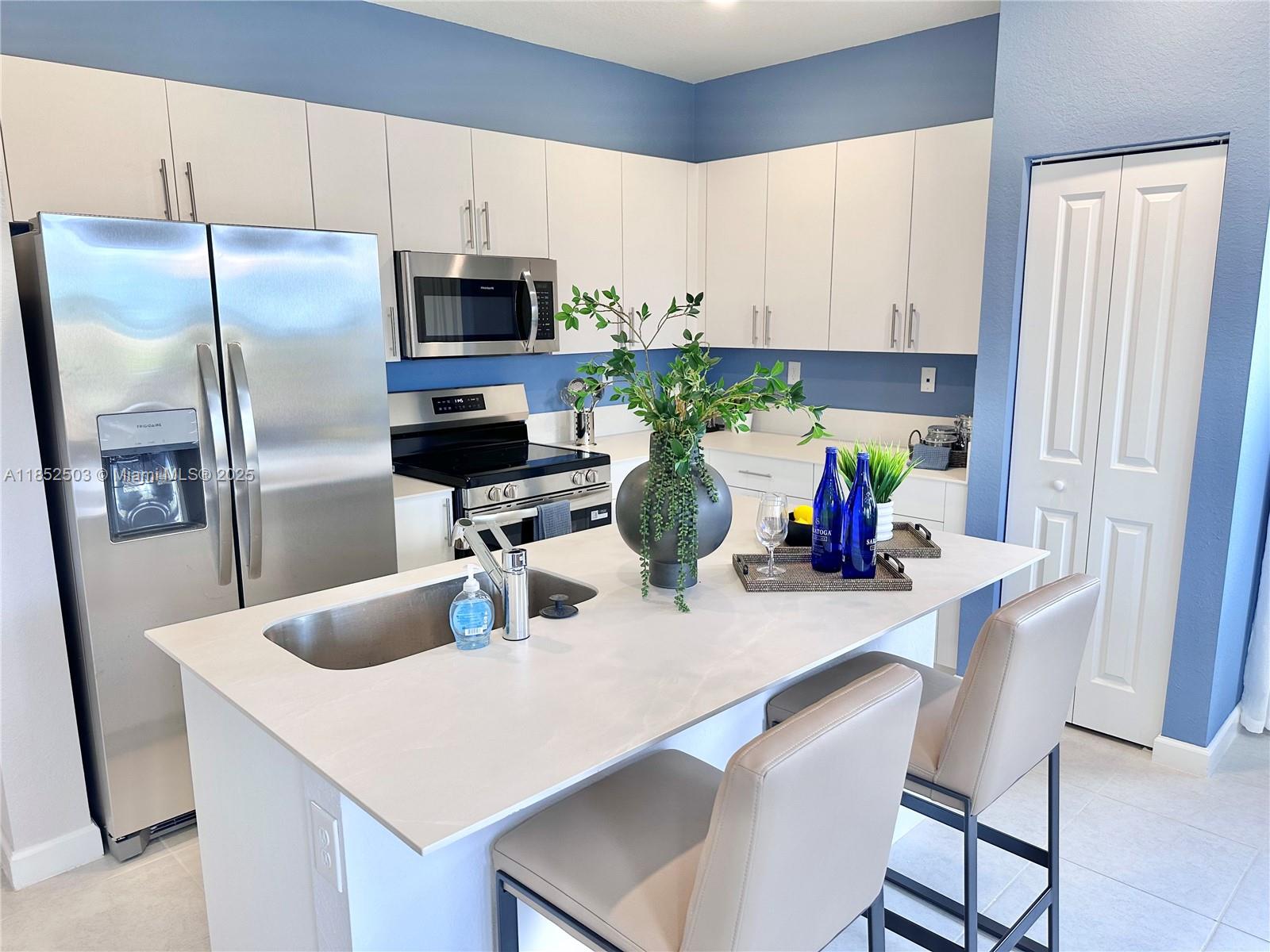 Le Jardine - Residential