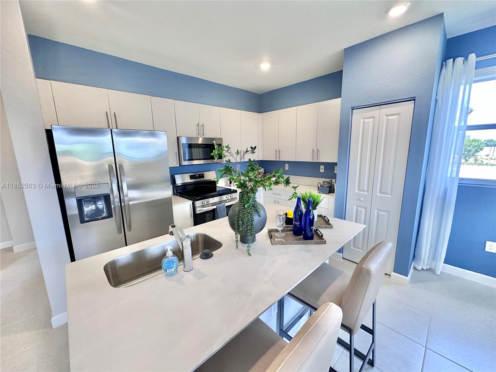 Le Jardine - Residential