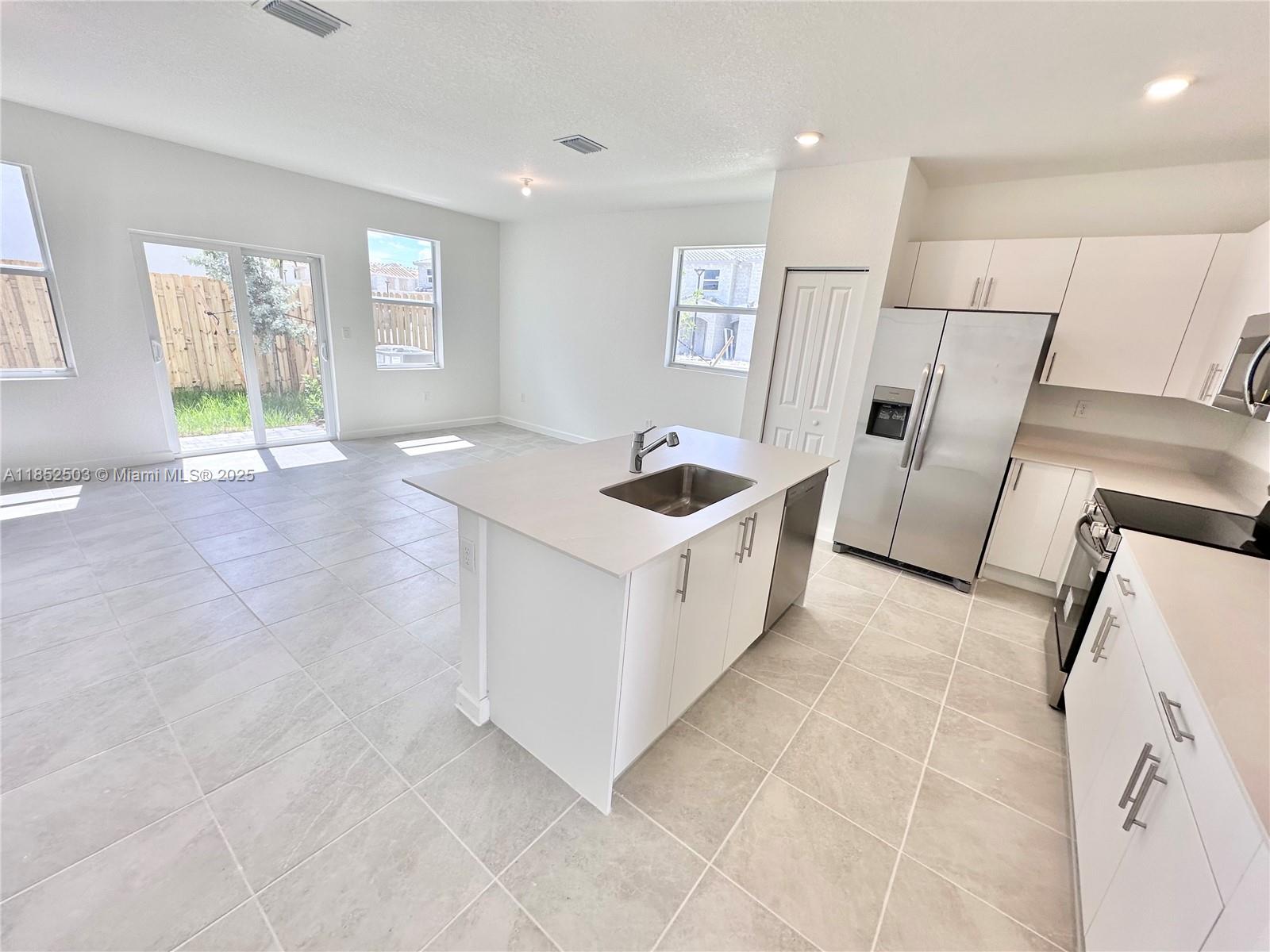 Le Jardine - Residential