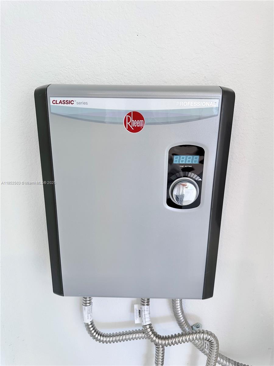 Le Jardine - Residential