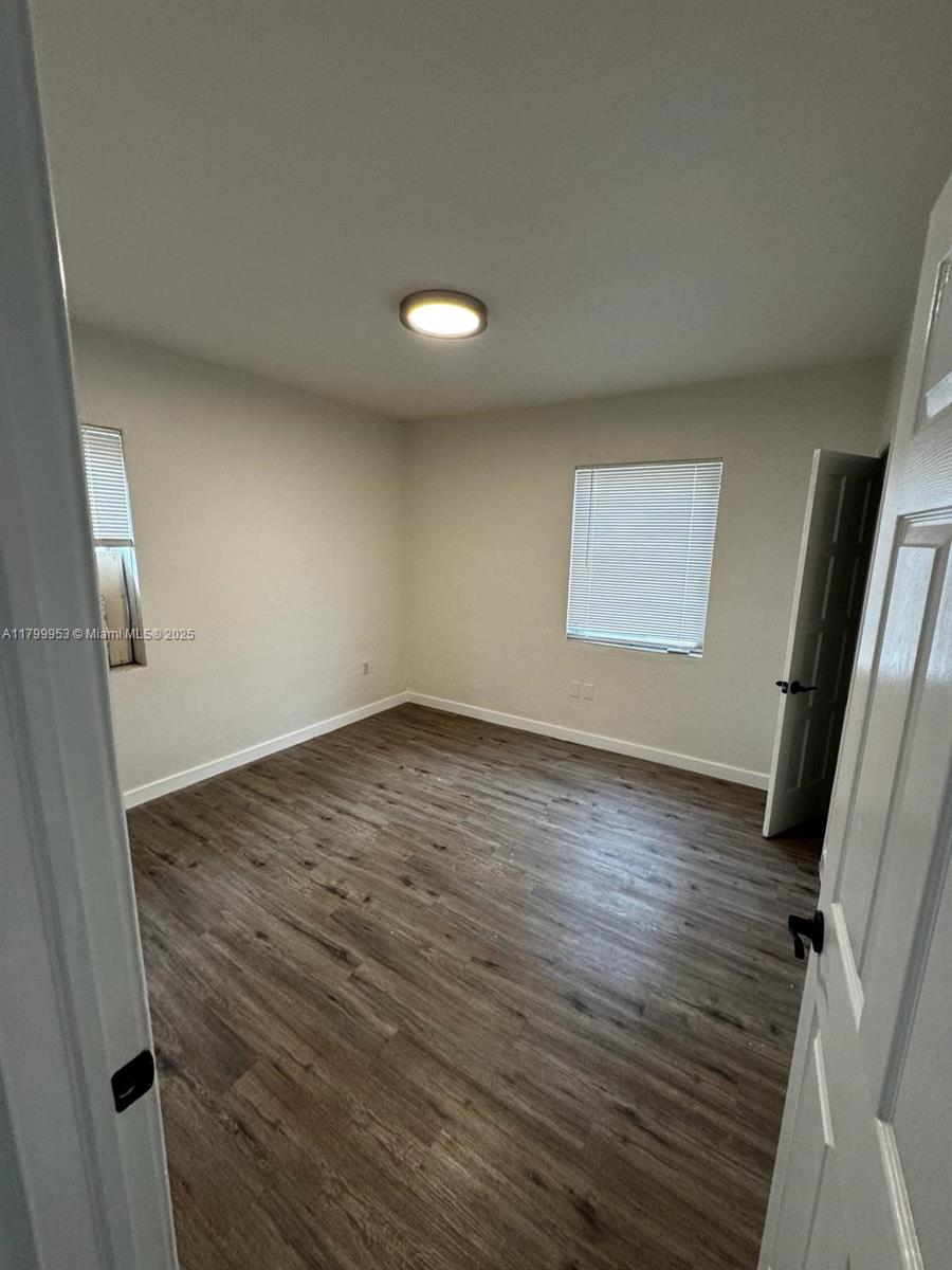 541 SW 7th St 4