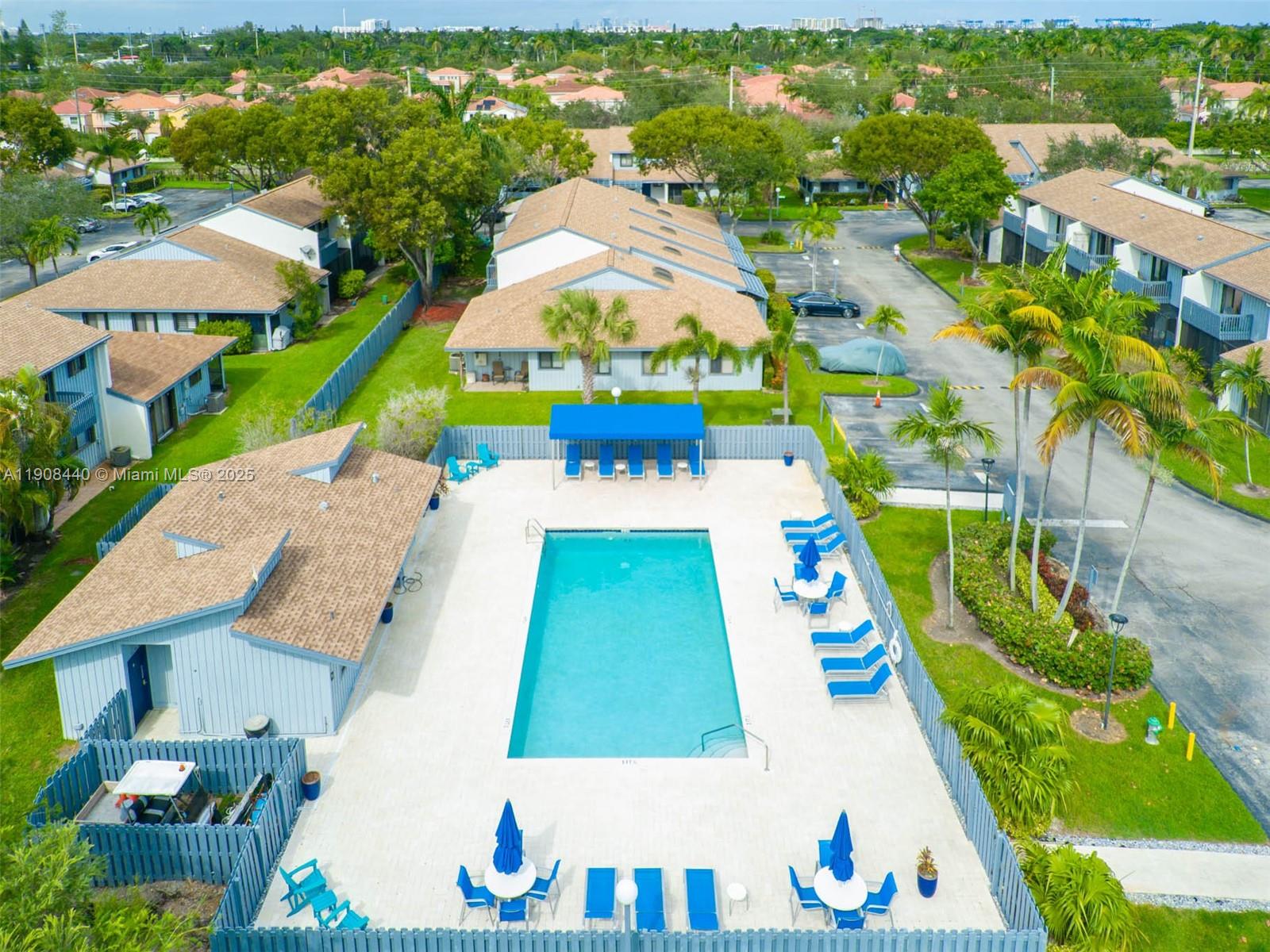 SHERBROOKE - Residential