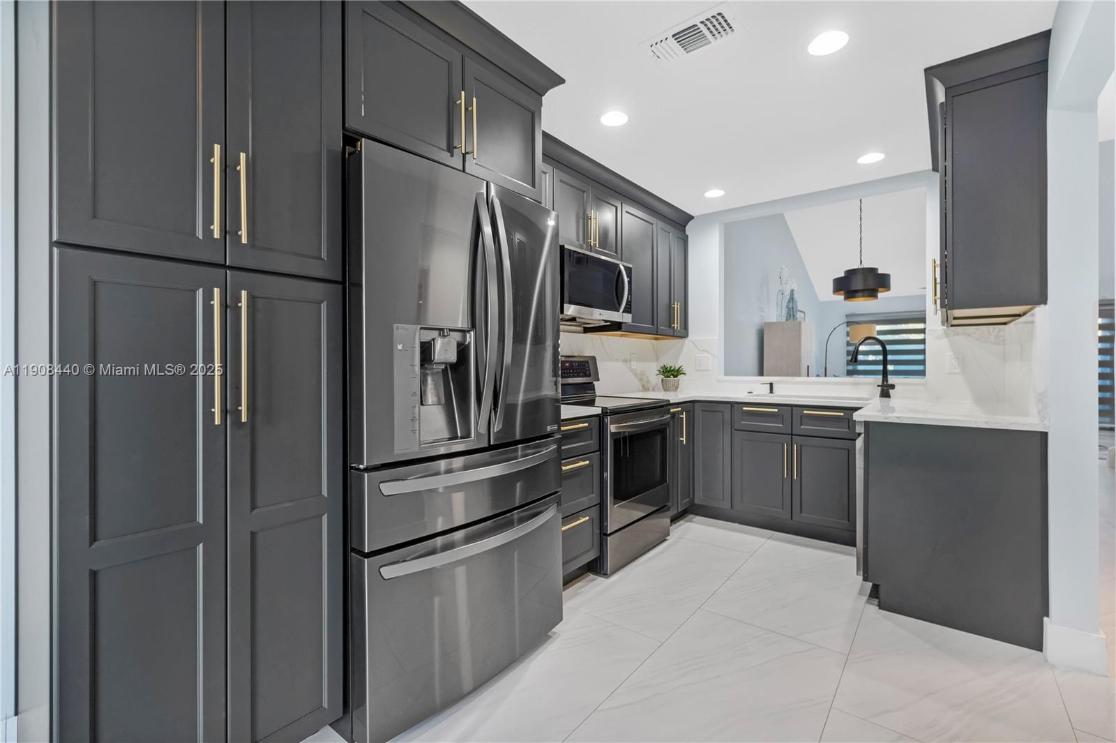 SHERBROOKE - Residential