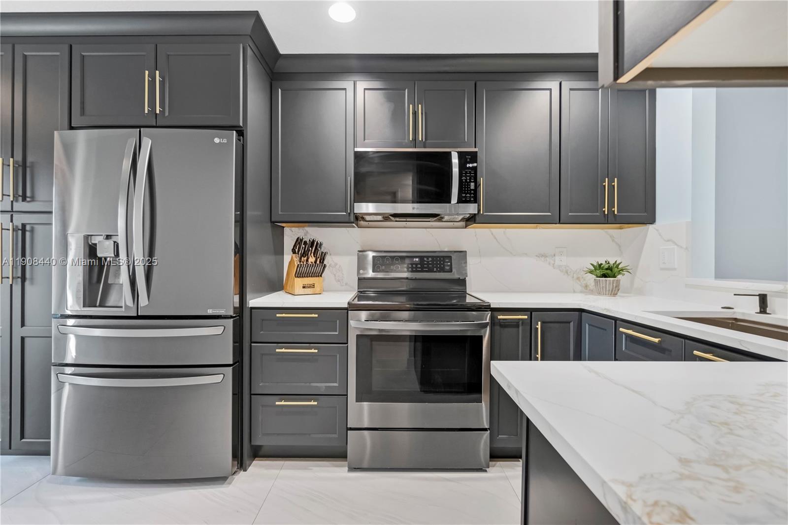 SHERBROOKE - Residential