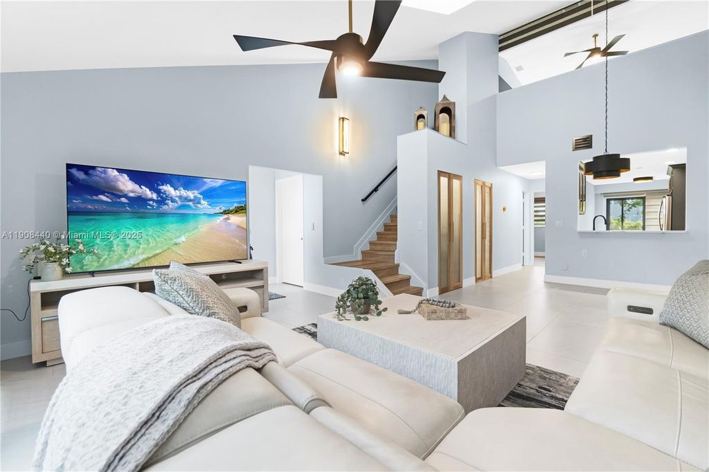 Photo of 1524 Gabriel St, Hollywood, FL 33020 (MLS # A11908440)